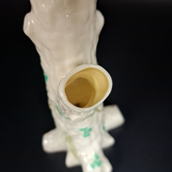 Belleek Irish Porcelain Shamrock Tree Stump Bud Vase Vintage Green Stamp - Picture 10 of 15